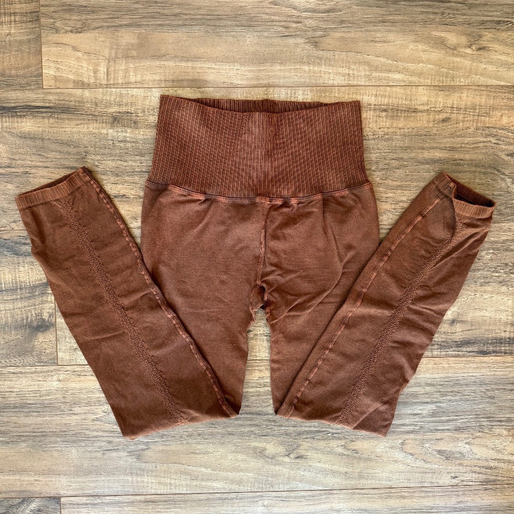 NWOT - FP Movement Good Karma Leggings M/L